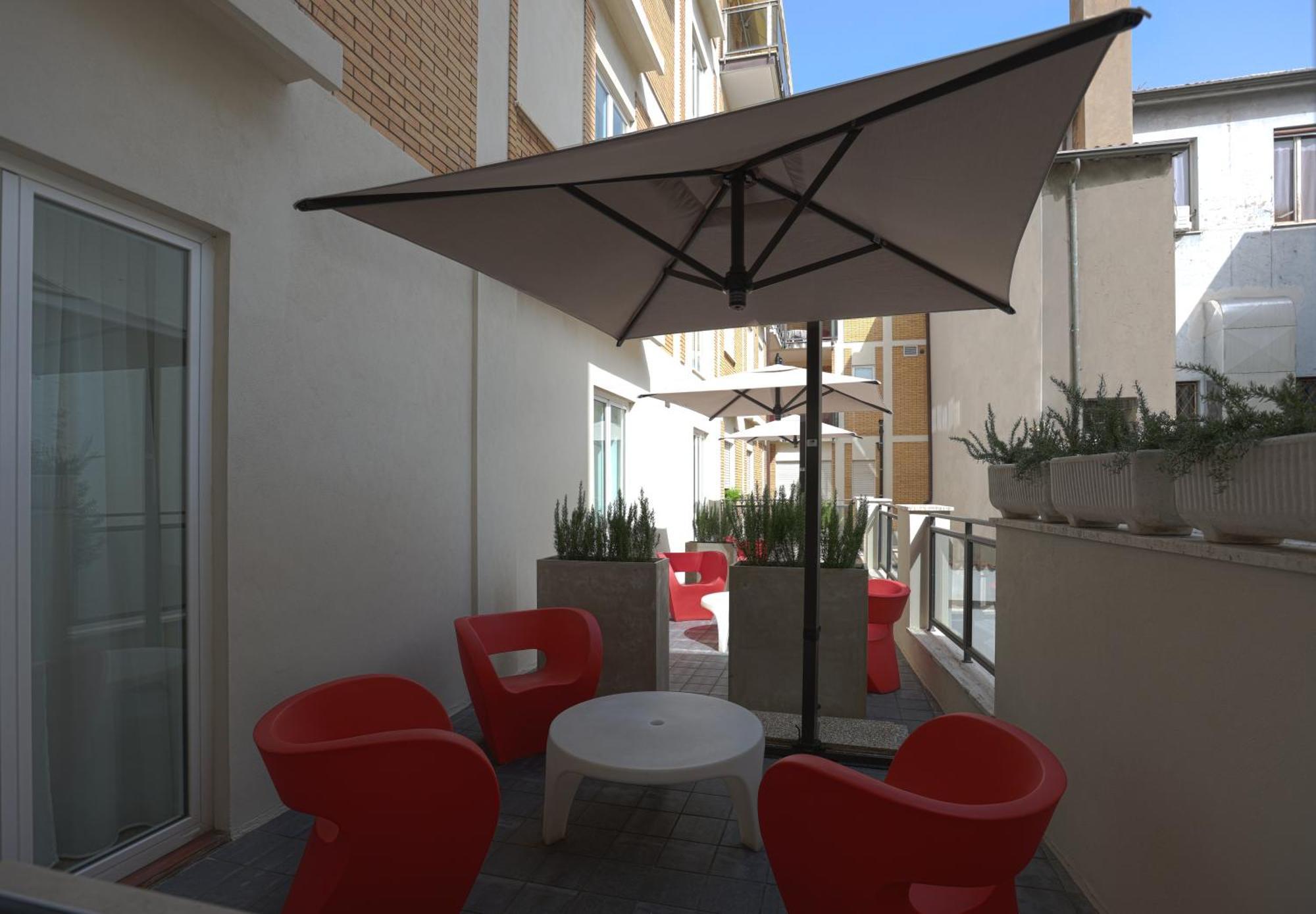 DuoMo Hotel Rimini Esterno foto